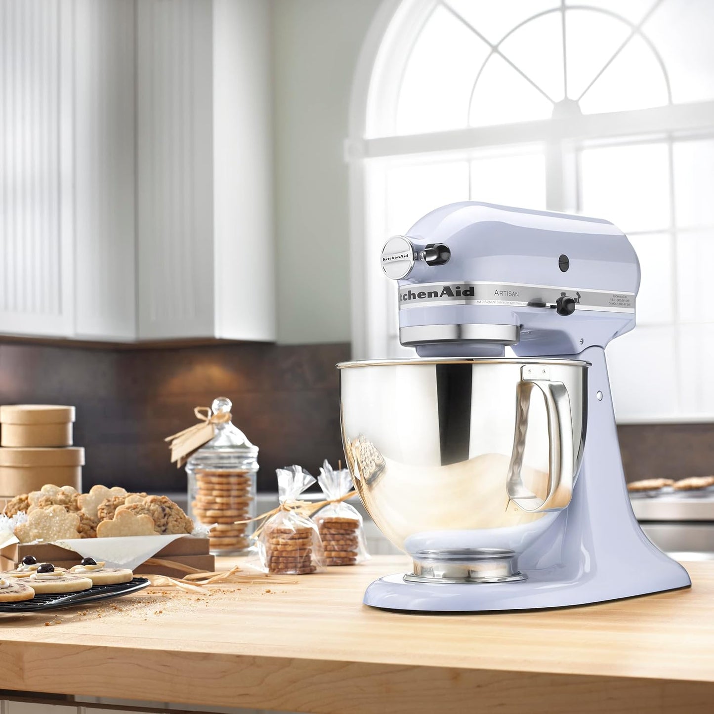 KitchenAid-Artisan Series 5 Quart Tilt Head Stand Mixer with Pouring Shield KSM150PSr